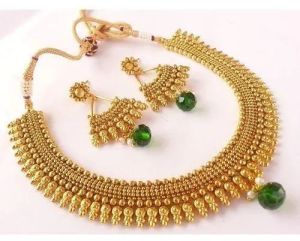 Polished Artificial Necklace Set, Packaging Type : Box