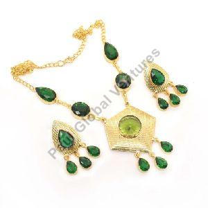 Diopside Quartz Cut Gemstone Necklace Set, Style : Collar