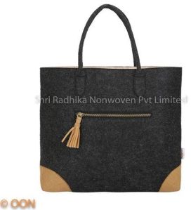 Felt Traveling Bag