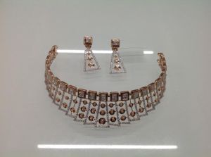 Ladies Fancy Gold Choker Necklace Set